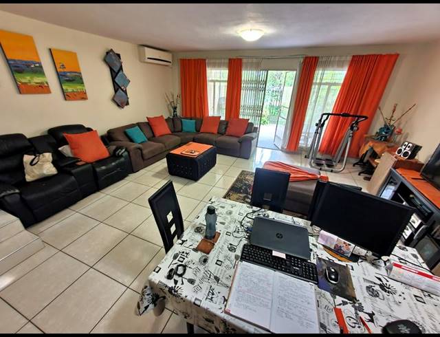 3 BEDROOM TOWNHOUSE FOR SALE IN MAGALIESKRUIN